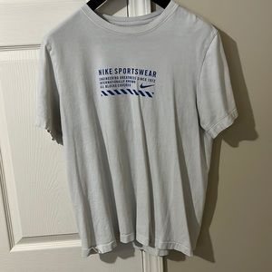Nike tee
